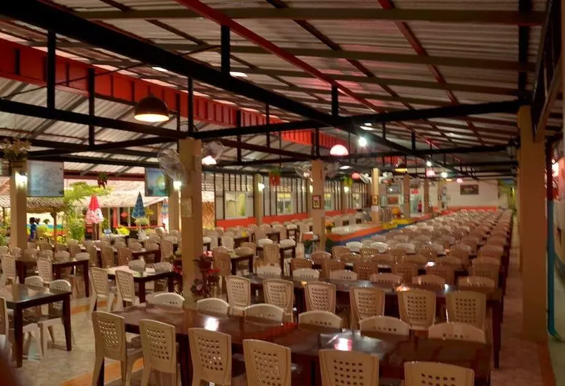 בית מלון כפרי Chongkhao Resort  Phi Phi Island