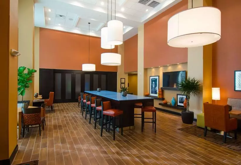 Hotelli Hampton Inn & Suites Huntsville
