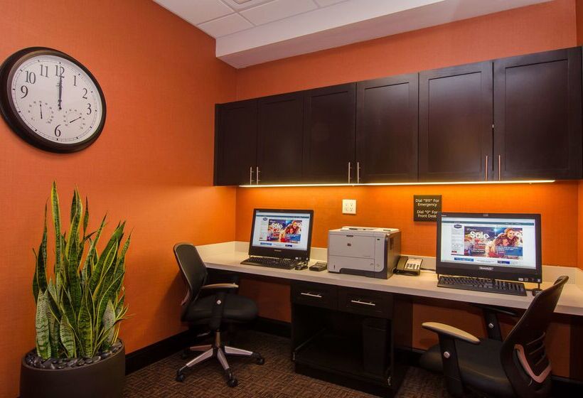 호텔 Hampton Inn & Suites Huntsville