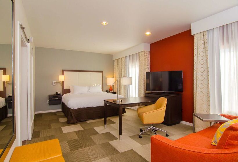 호텔 Hampton Inn & Suites Huntsville