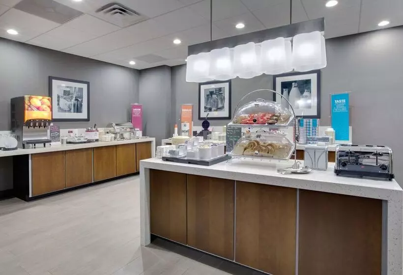 فندق Hampton Inn & Suites Tylersouth