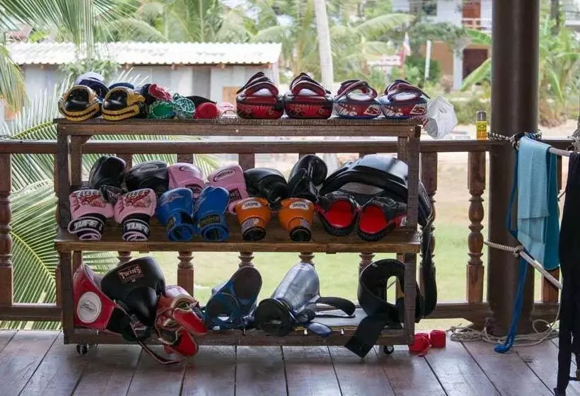 בית מלון כפרי Hin Bhai Resort