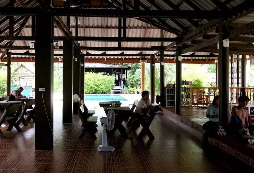 בית מלון כפרי Hin Bhai Resort