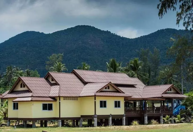 בית מלון כפרי Hin Bhai Resort