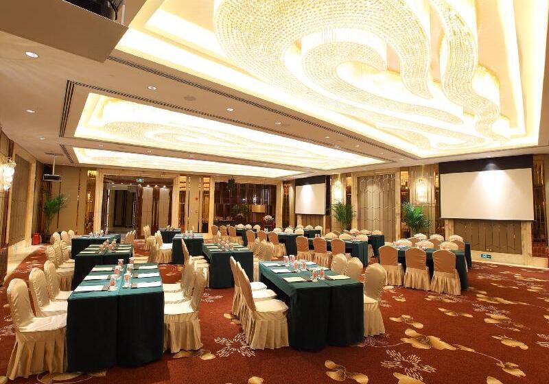 Royal Century Hotel Shanghai