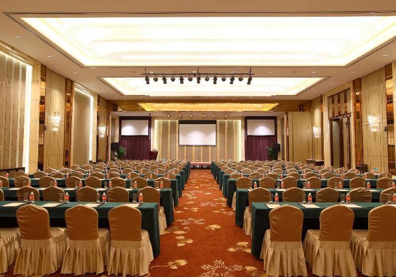 Royal Century Hotel Shanghai