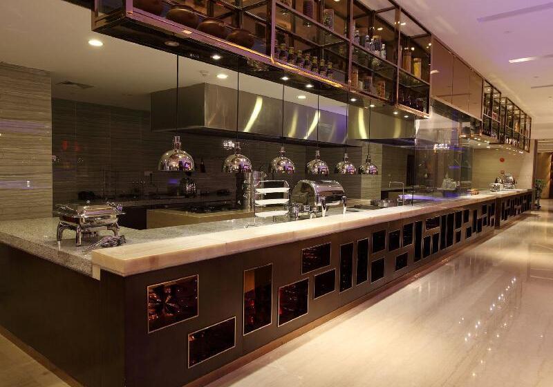 Royal Century Hotel Shanghai