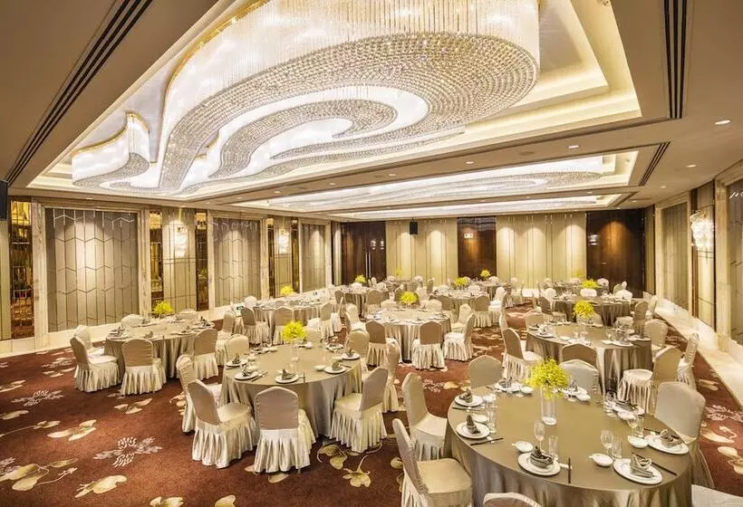 Royal Century Hotel Shanghai