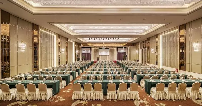 Royal Century Hotel Shanghai