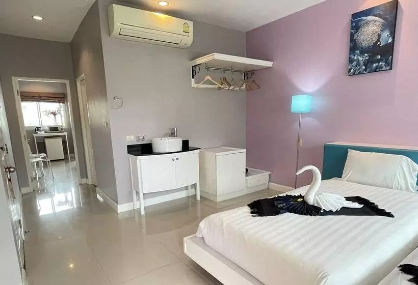 هتل Thalassa Pool Kata Beach