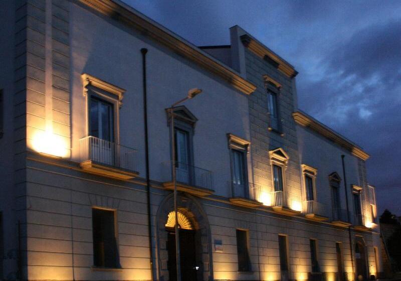 Отель Villa Avellino Historic Residence