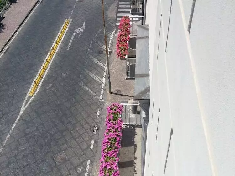 Отель Villa Avellino Historic Residence