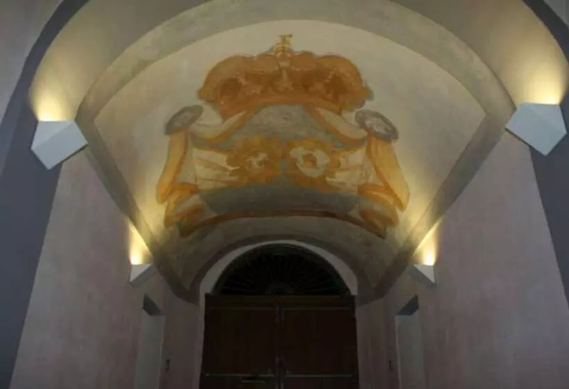 Отель Villa Avellino Historic Residence