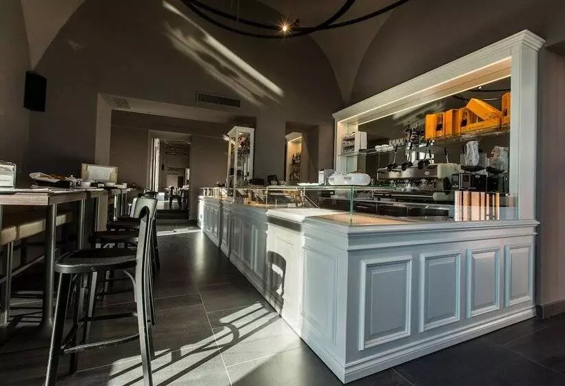 Отель Villa Avellino Historic Residence