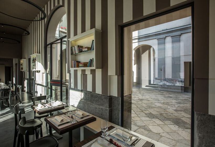 Отель Villa Avellino Historic Residence