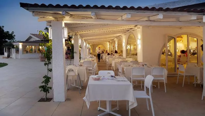 酒店 Voi Tropea Beach Resort