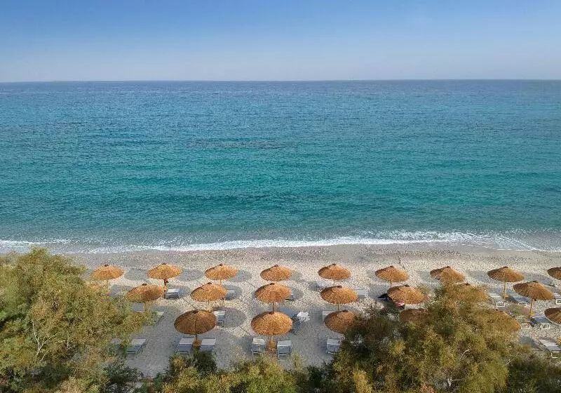 酒店 Voi Tropea Beach Resort