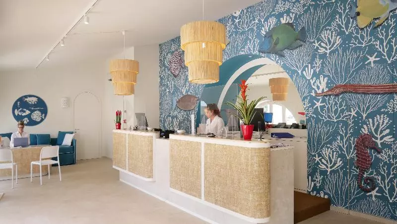 酒店 Voi Tropea Beach Resort