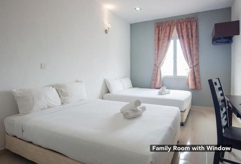 ホテル Senyum Inn