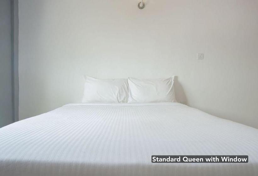 ホテル Senyum Inn