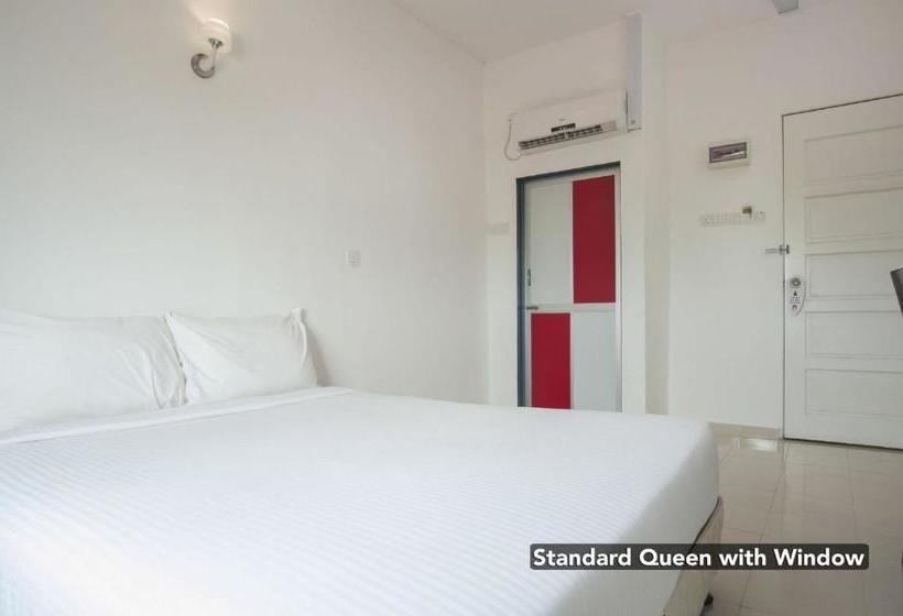 ホテル Senyum Inn