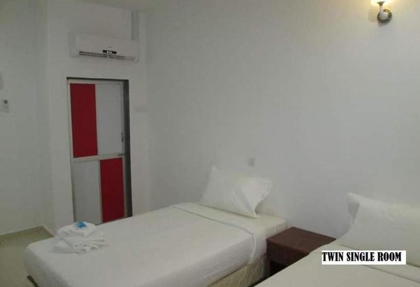 ホテル Senyum Inn