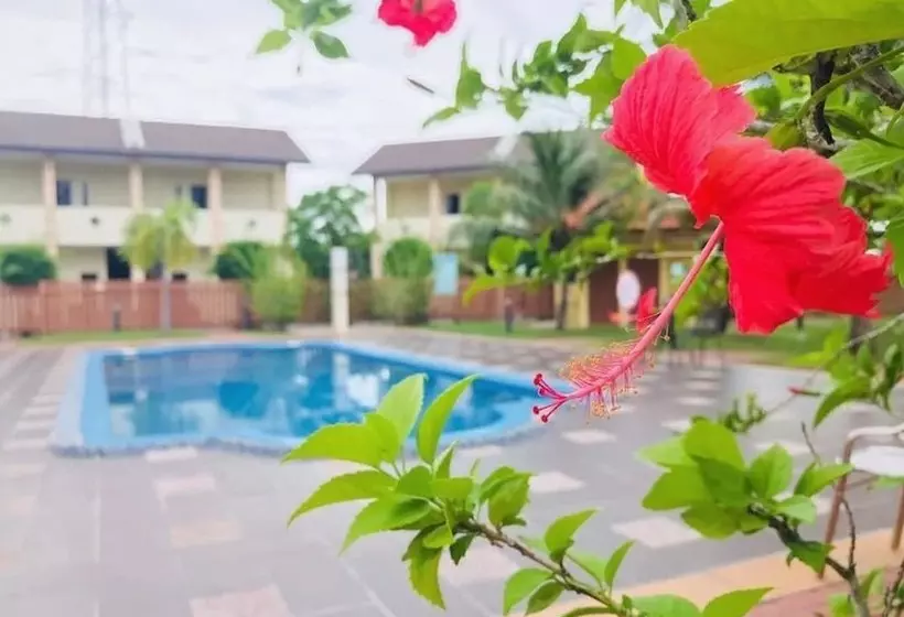 Motel Shell Out Cenang Beach Resort