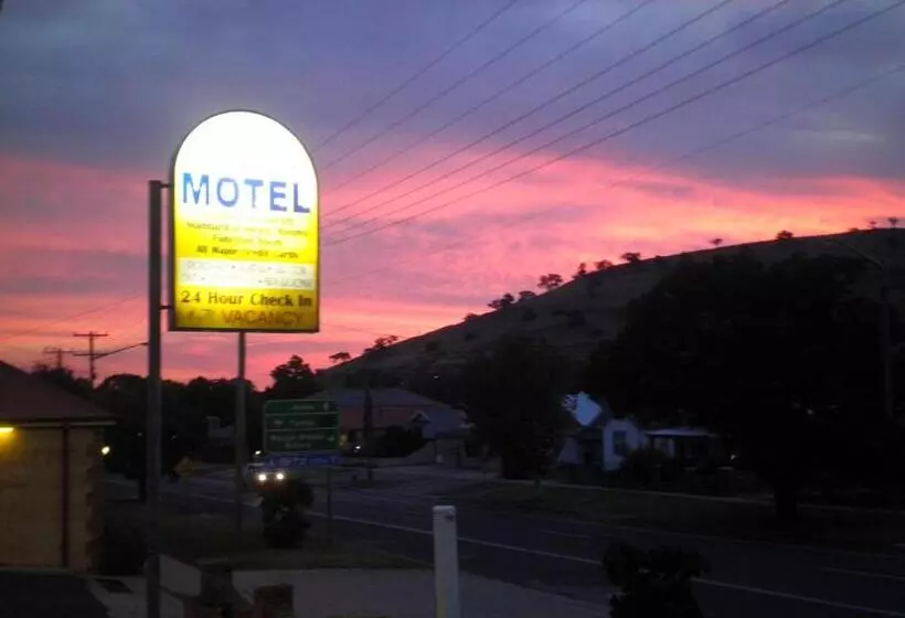 Poet S Recall Motel
