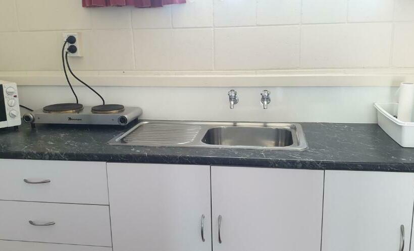 Vandrarhem Roadside Motel