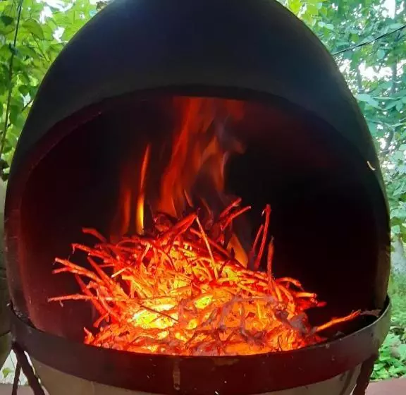 تختخواب و صبحانه Nargizaanta