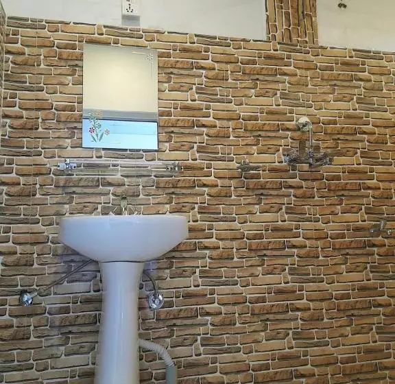 هتل The Glasshouse