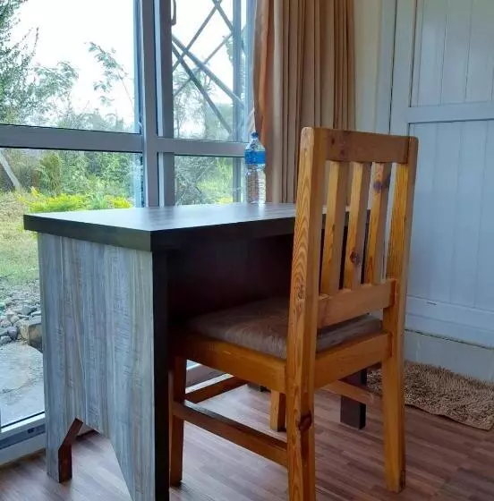 هتل The Glasshouse