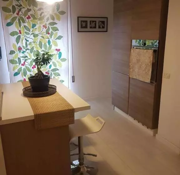 ペンション Appartamento Situato Nei Pressi Di Centro E Caserma