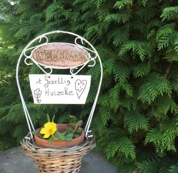 B&b  T Gezellig Huizeke