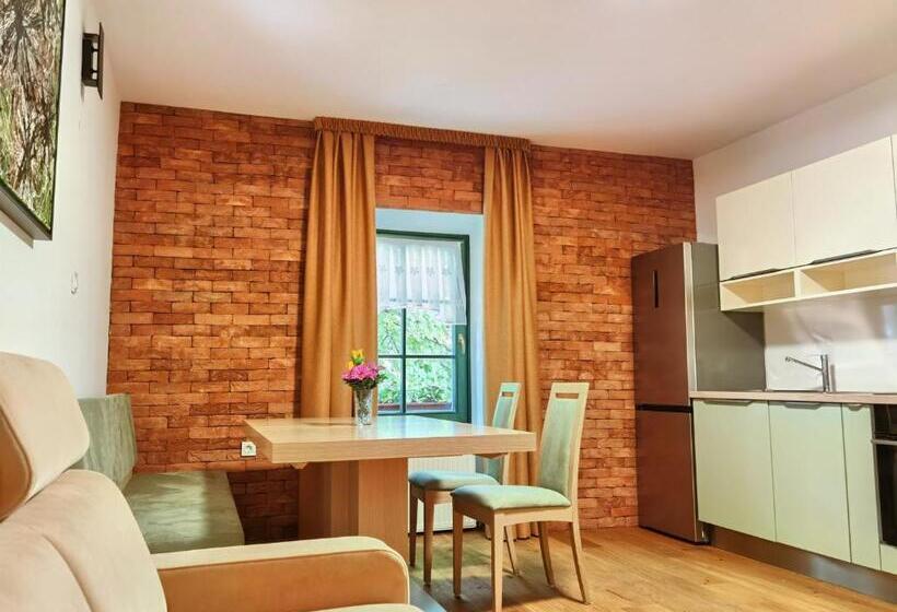 Hiša Wambrechtsamer   House Wambrechtsamer