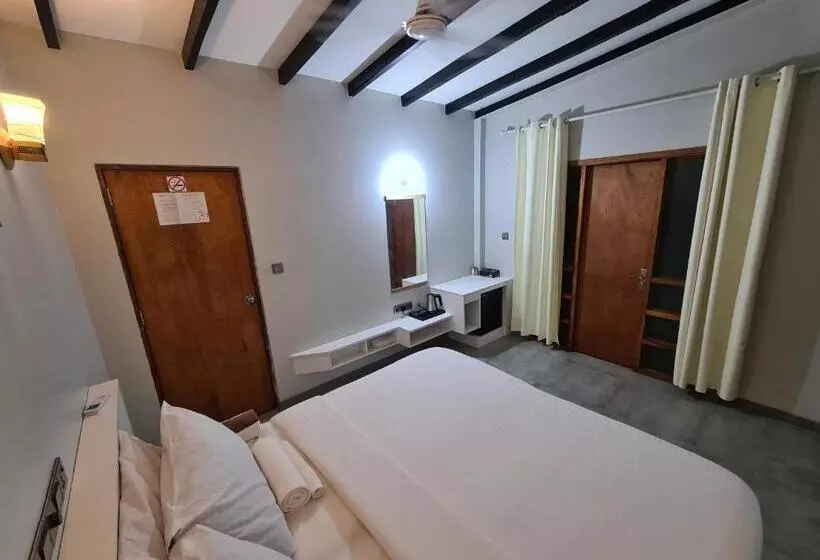 پانسیون Dhooni Finolhu Guesthouse