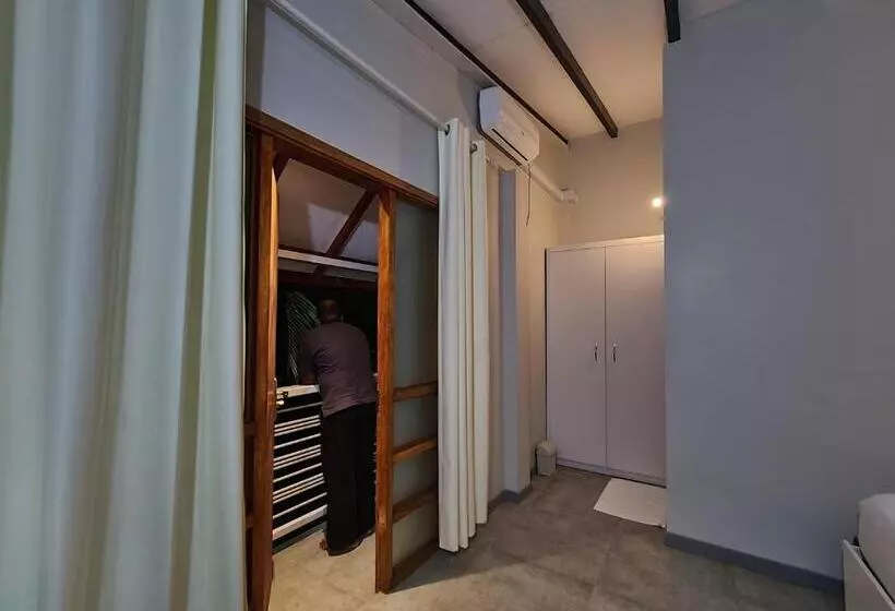 پانسیون Dhooni Finolhu Guesthouse