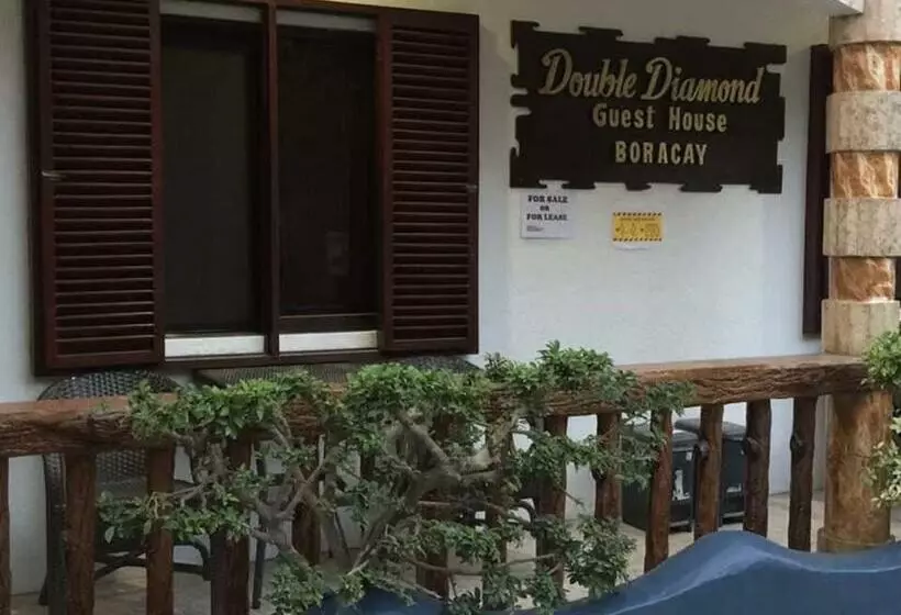 ユースホステル Double Diamond Inn Guest House
