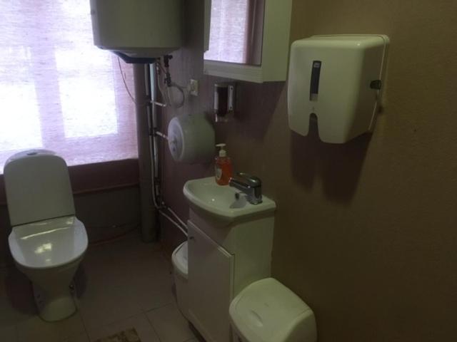 هاستل Emmaste Teemaja