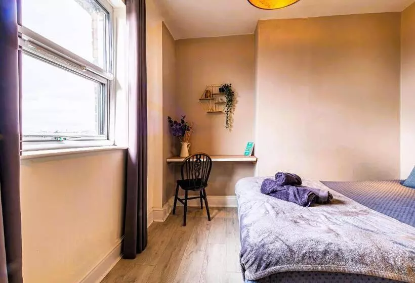 ベッドアンドブレックファースト Botanic Rooms