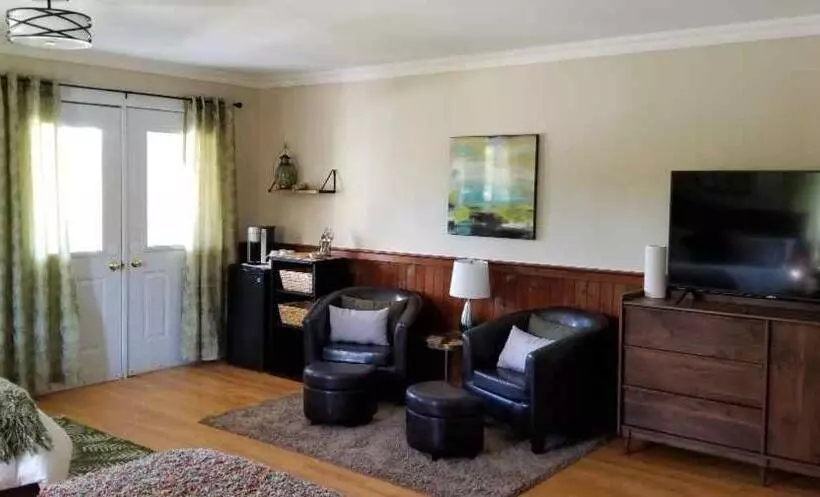 Aamiaismajoitus (B&B) Trinity Guest House