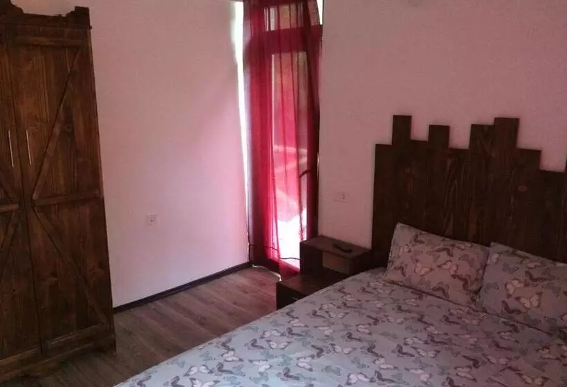 تختخواب و صبحانه Villa Portina