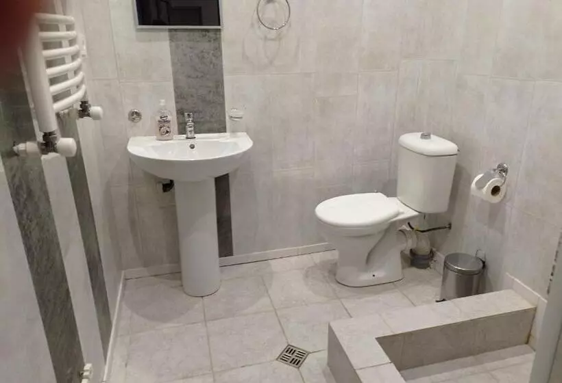 تختخواب و صبحانه Villa Portina