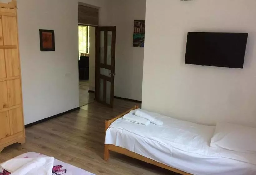 تختخواب و صبحانه Villa Portina