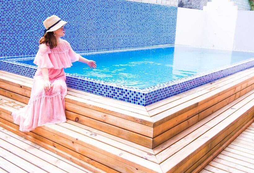 Xen Midu Hotel Addu City Maldives