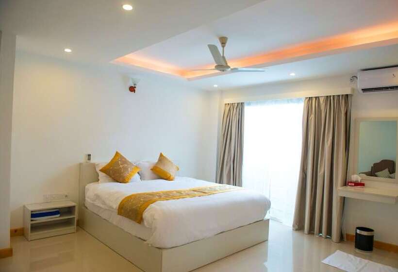 Xen Midu Hotel Addu City Maldives