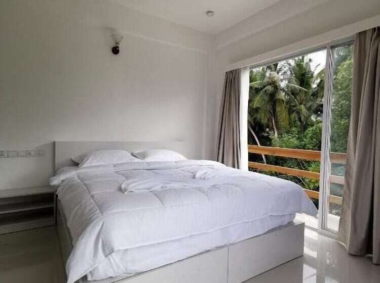 Xen Midu Hotel Addu City Maldives