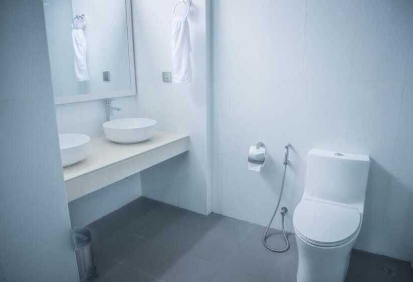 Xen Midu Hotel Addu City Maldives