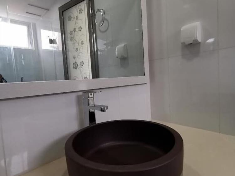 Xen Midu Hotel Addu City Maldives