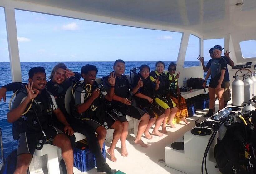 Xen Midu Hotel Addu City Maldives